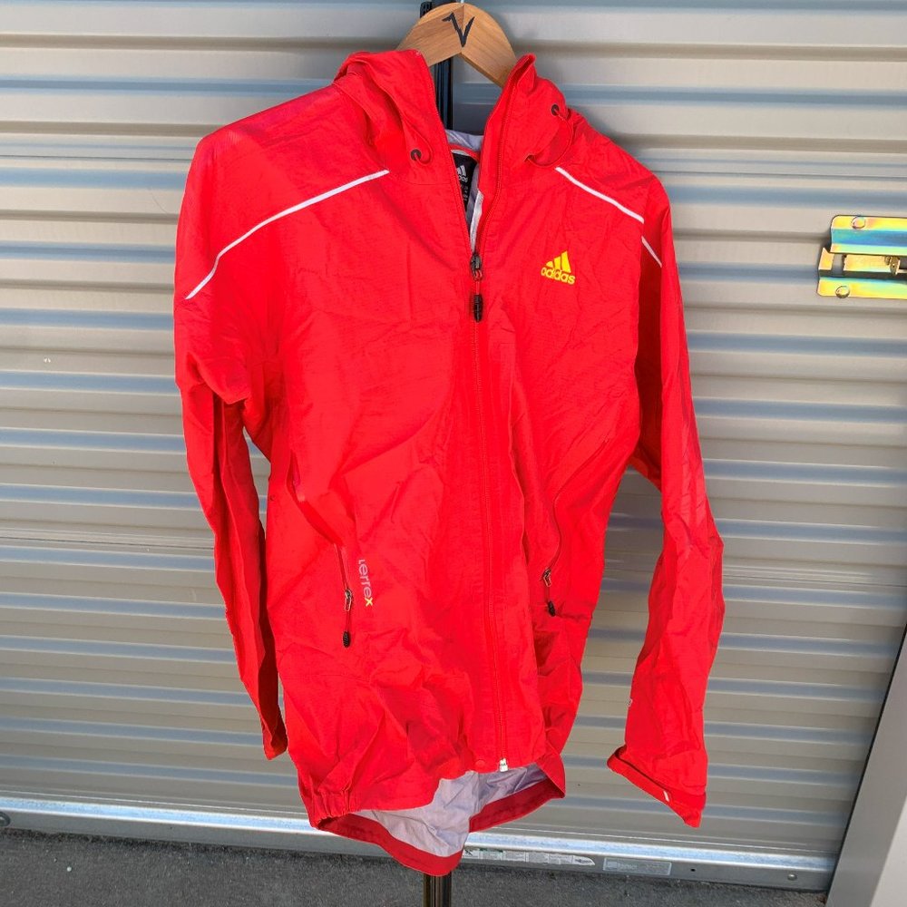 Adidas Terrex Mens 3-Layer Breathable Waterproof Rain jacket Medium